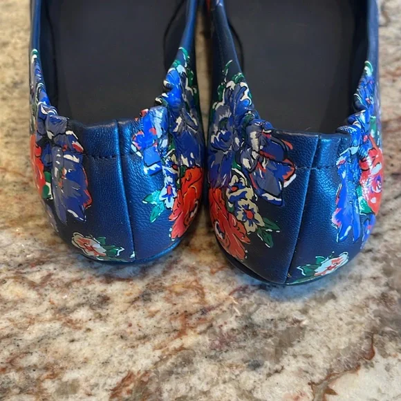 New!! Tory Burch Floral Minnie Travel ballet flats (Size8) - Picture 5 of 6